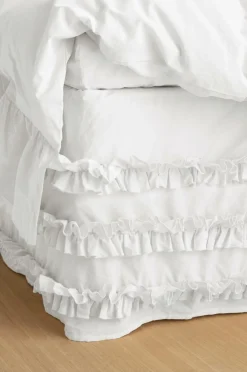 Clearance Ellos Sengekappe Juliette Curve Frill i vasket bomuld 60 cm Hvid