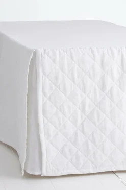 Clearance Ellos Home Sengekappe Candice Quilted i vasket hør, højde 60 cm Hvid