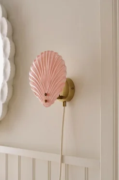 Best Ellos Home Væglampe Shella Rosa/messing