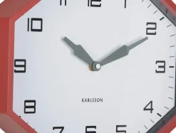 Best Karlsson Vægur Modern Factory Octagon Okkerrød og junglegrøn