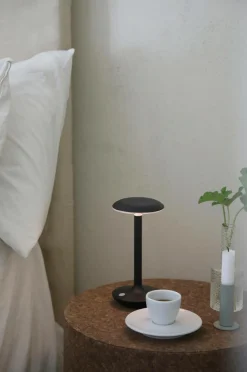 Outlet Markslöjd Genopladelig bordlampe Petit B/O Sort