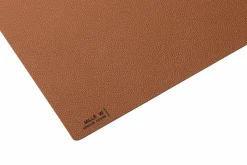 Outlet MiLLE W NORDISK DESIGN Skrivebordsunderlag 70x50cm Cognac