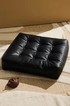 Clearance Pastill Luca gulvpude i vegansk læder 64x64x15 cm Sort PU