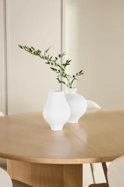 Sale Venture Home Strada-spisebord med Lilja-stol Beige